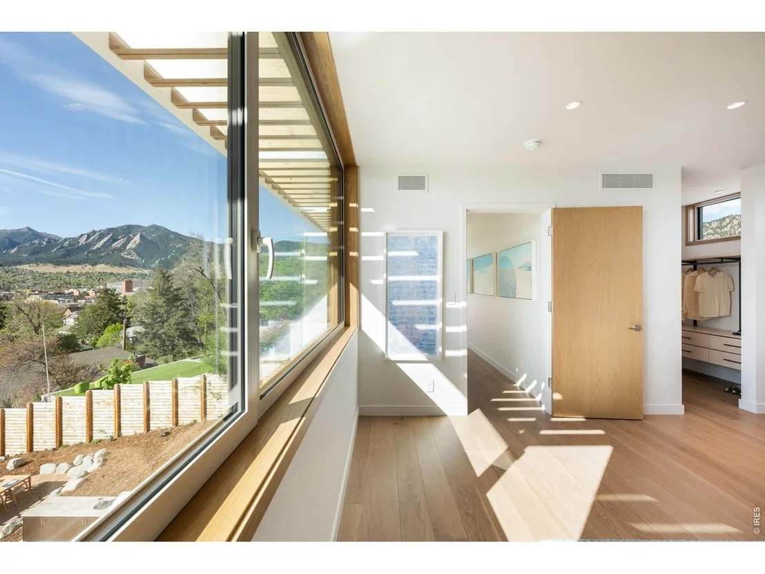 Photo of 1750 Sunset Blvd