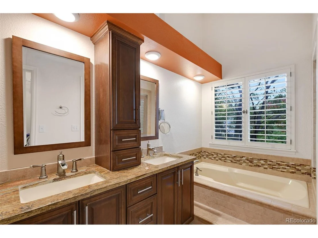 Photo of 9687 Biltmore Way