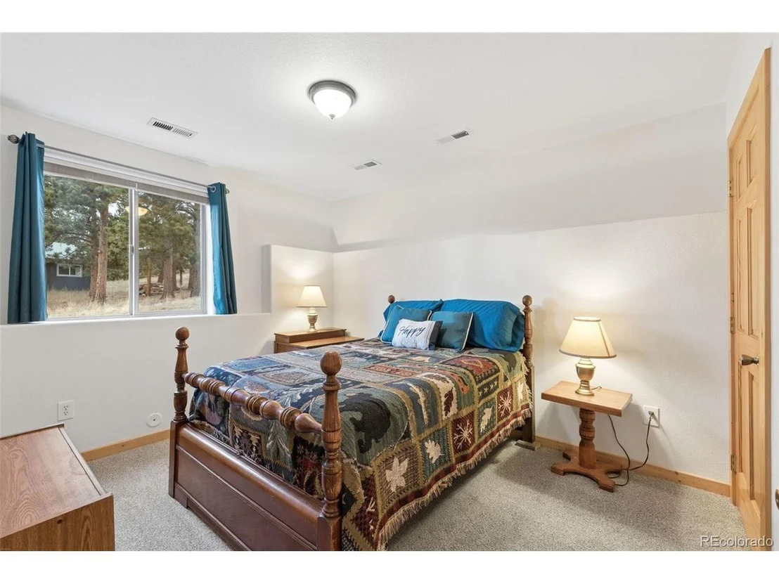 Photo of 34 S Circle Dr