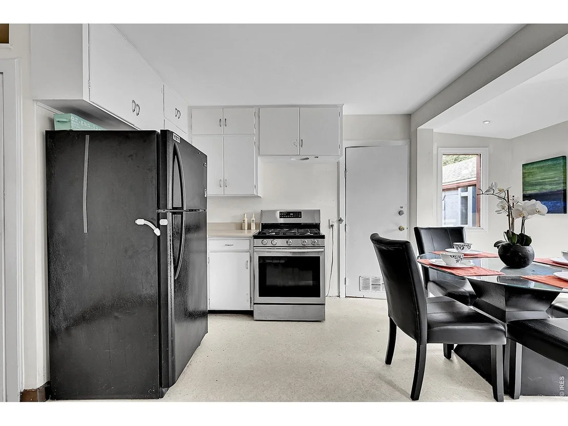 Photo of 1850 Iris Ave