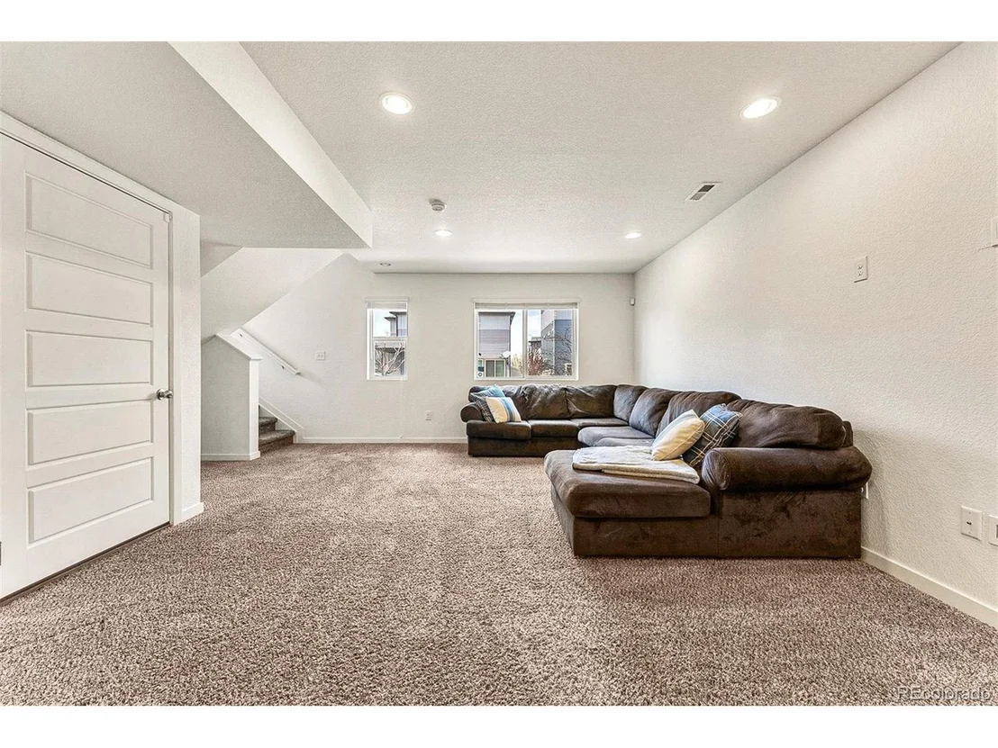 Photo of 20030 Elgin Dr