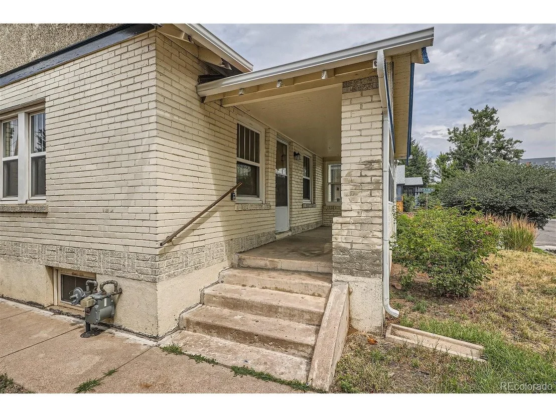 Photo of 3637 Lowell Blvd