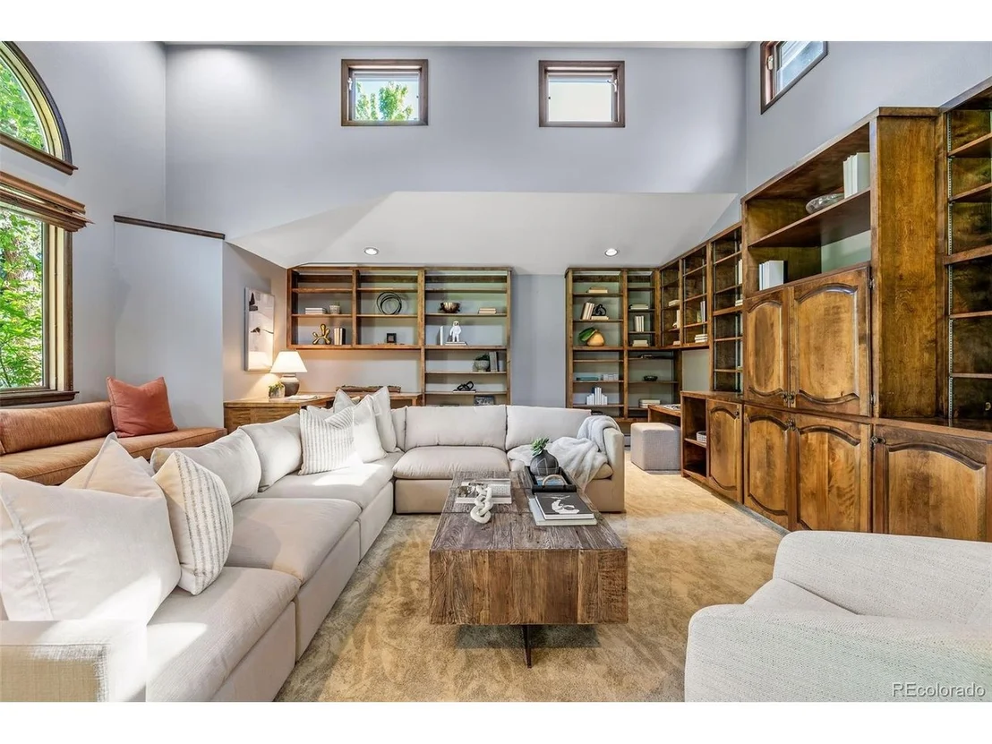 Photo of 333 Jersey St
