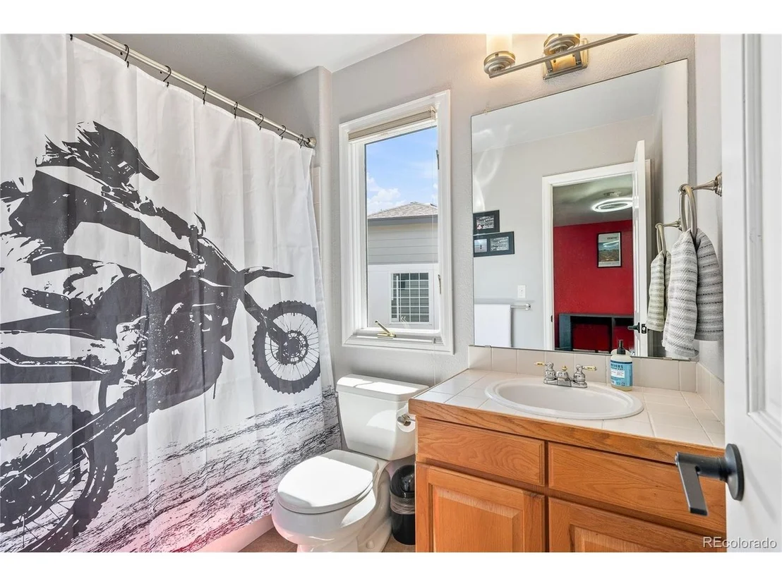 Photo of 10182 Knoll Cir