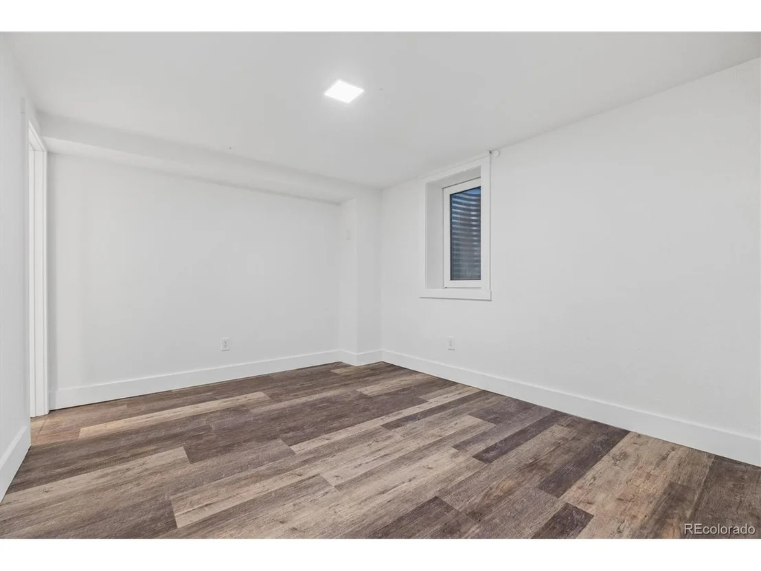 Photo of 215 Beryl Way