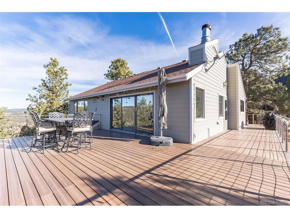 Photo of 27381 Overlook Dr