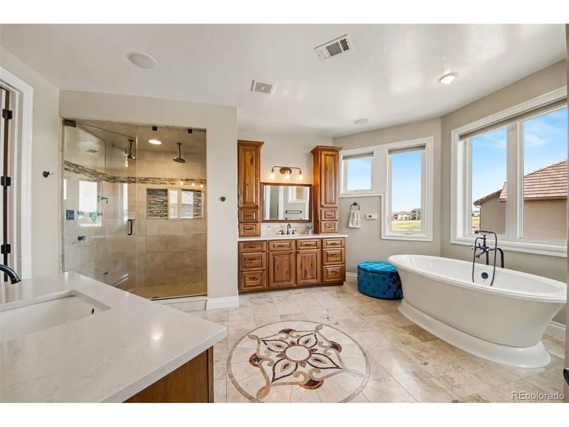 Photo of 15501 Fairway Dr