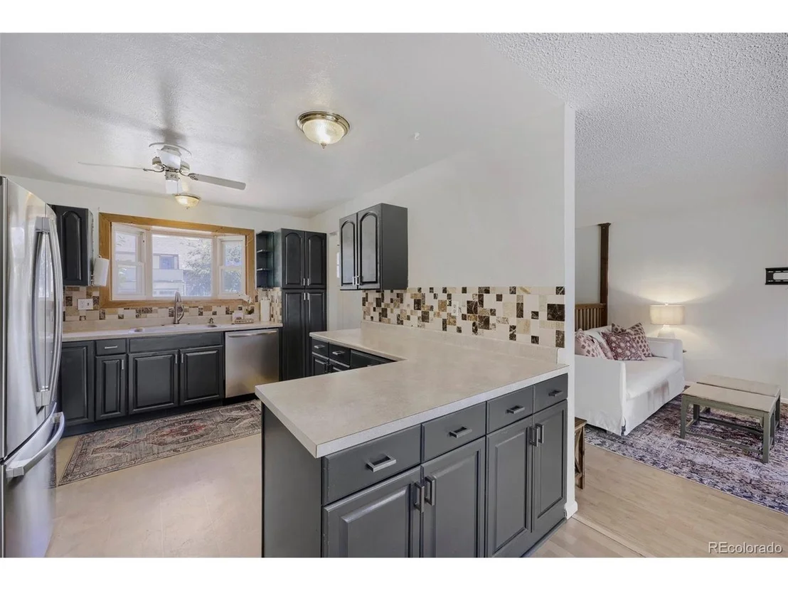 Photo of 445 Hickory Pl