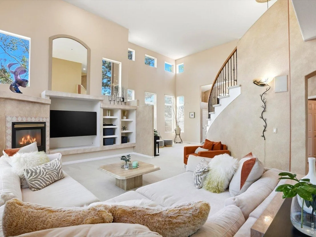 Photo of 445 Edison Pl