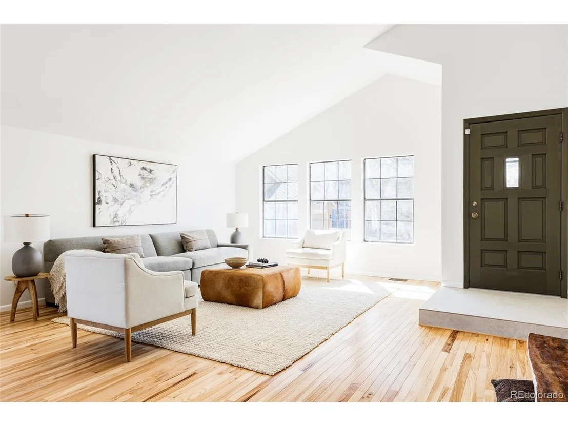 Photo of 8174 Field Cir