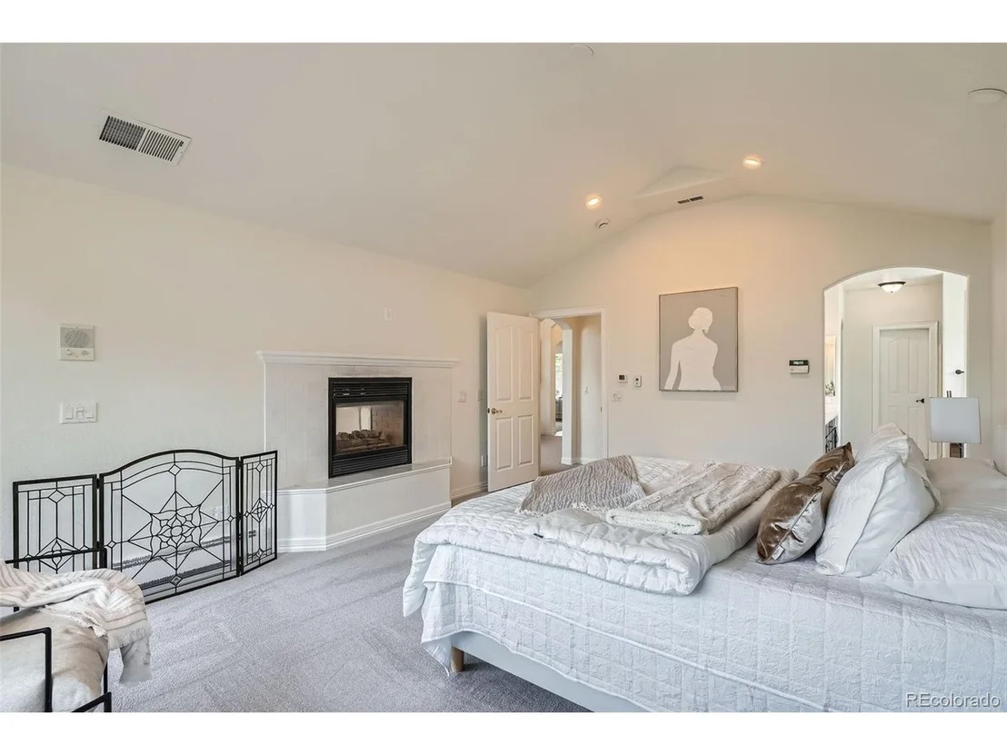 Photo of 6335 Oberon Rd