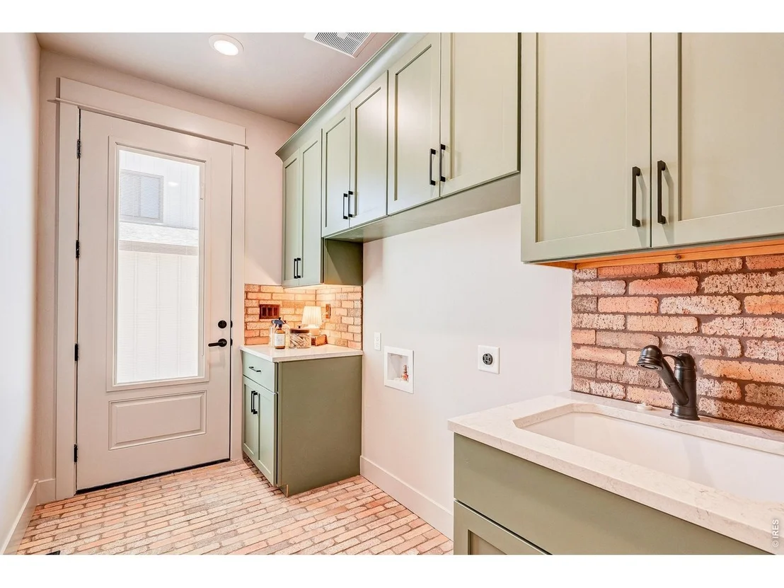 Photo of 1310 Burt Ave