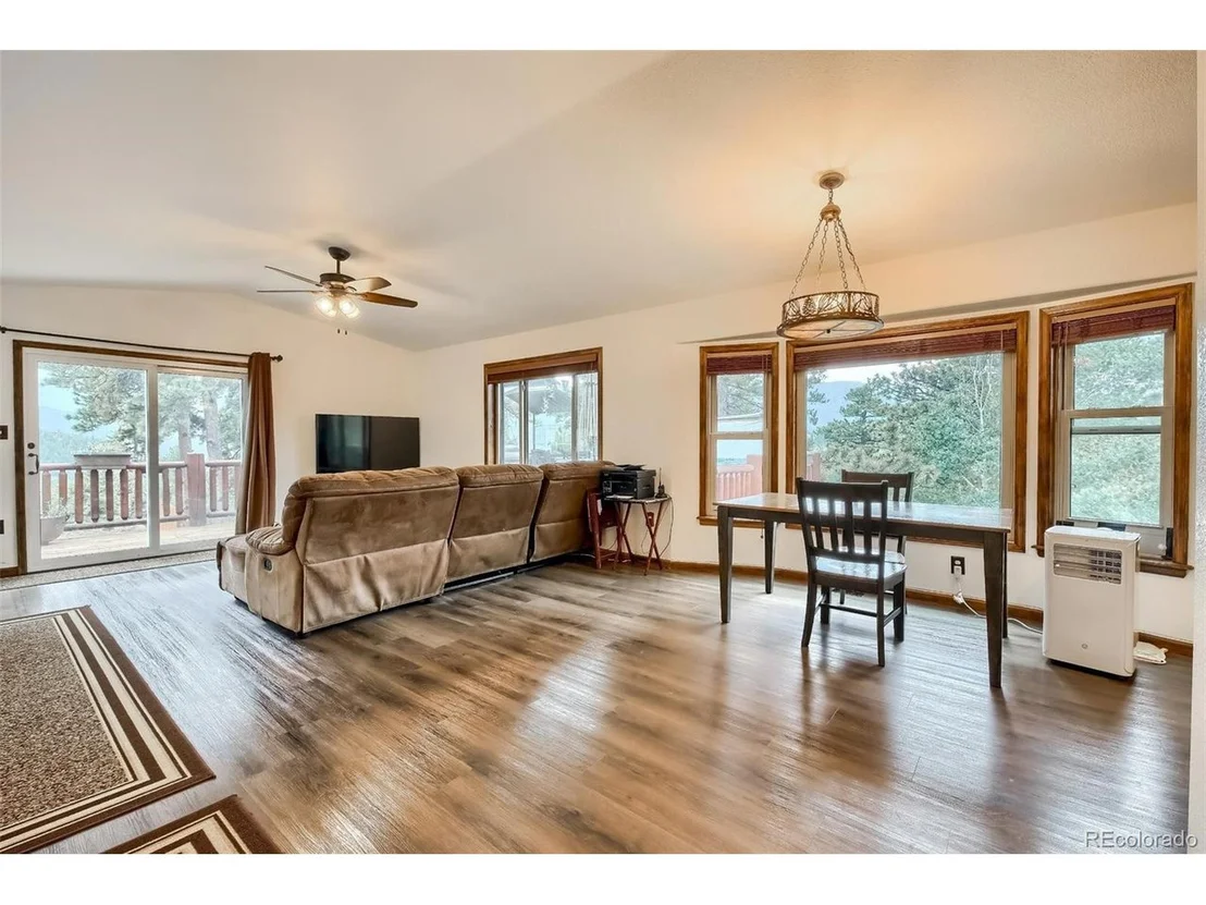 Photo of 356 Bailey Dr