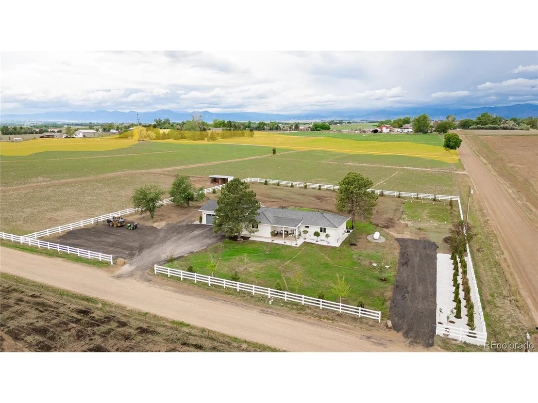 Photo of 344 County Road 16 1/2
