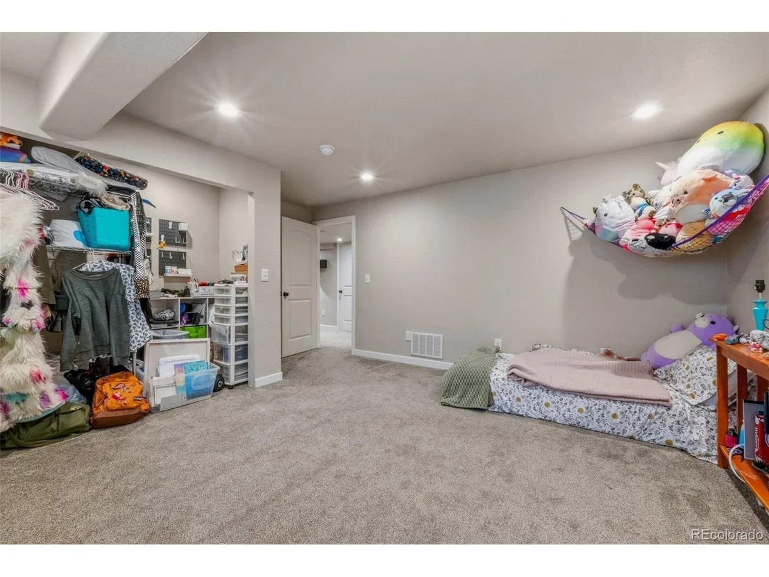 Photo of 102 11th Ave
