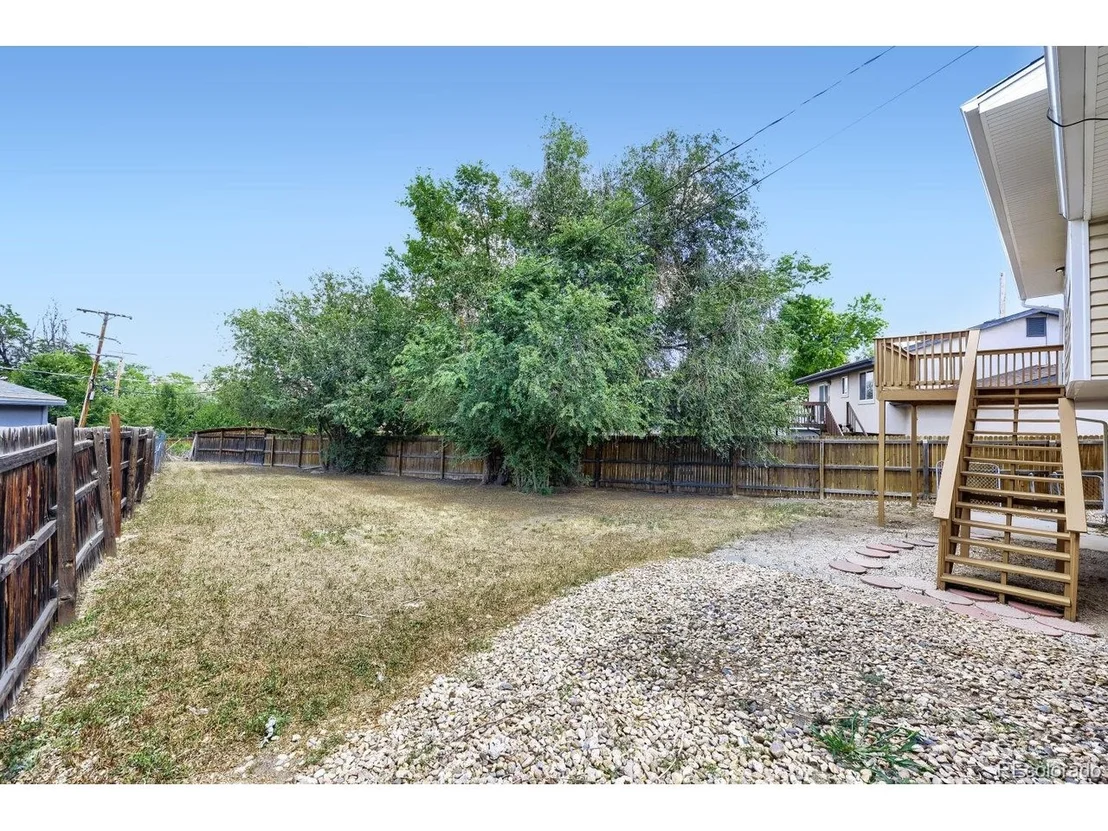 Photo of 7530 Hilltop Cir