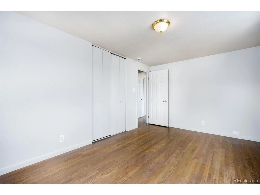 Photo of 4865 Scranton Ct