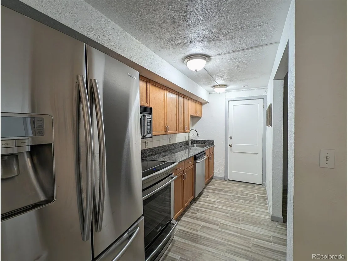 Photo of 601 Colorado Blvd