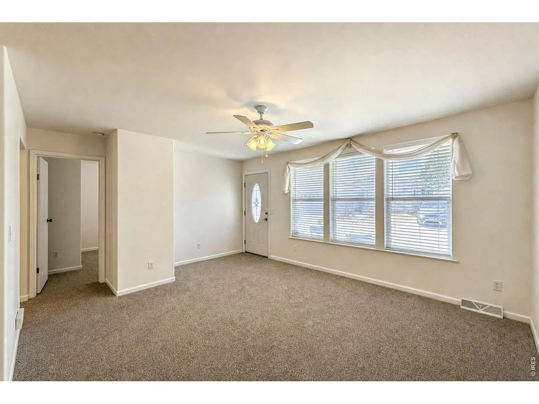 Photo of 7900 Mountain View Dr