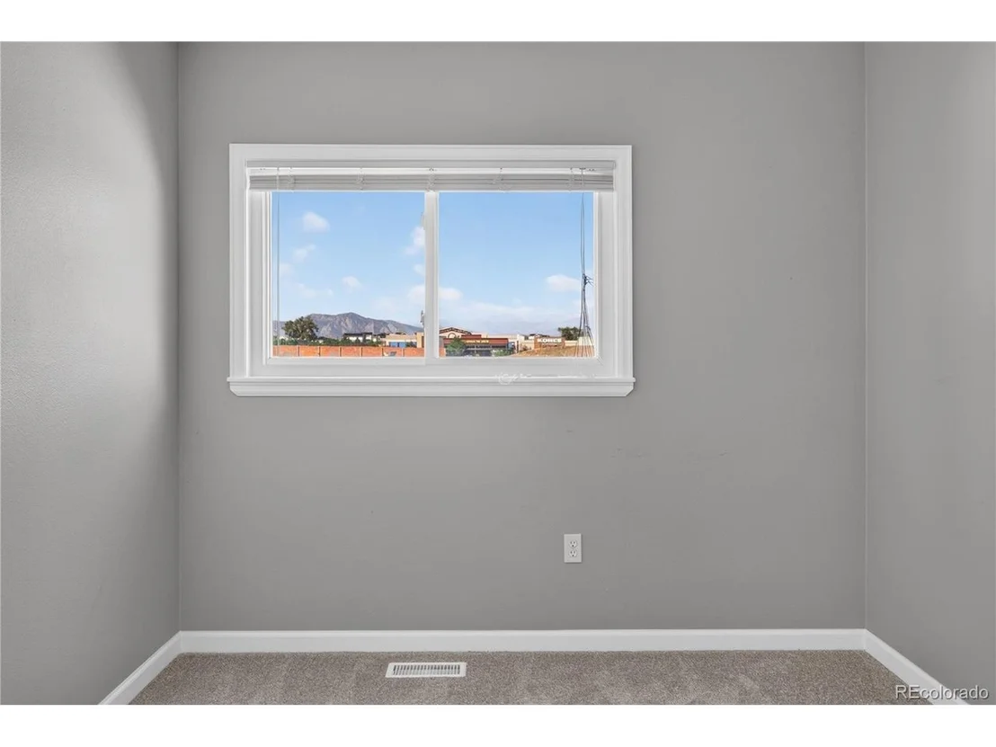 Photo of 960 Vetch Cir