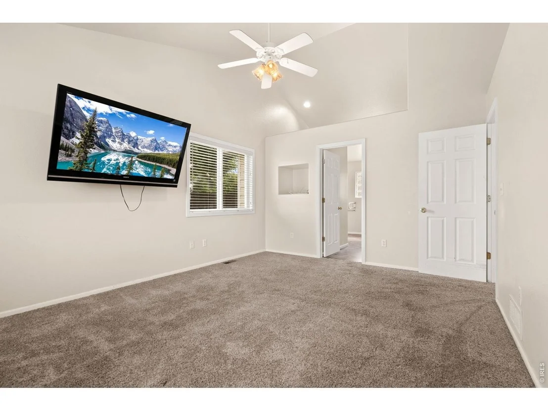 Photo of 910 N 7th Pl