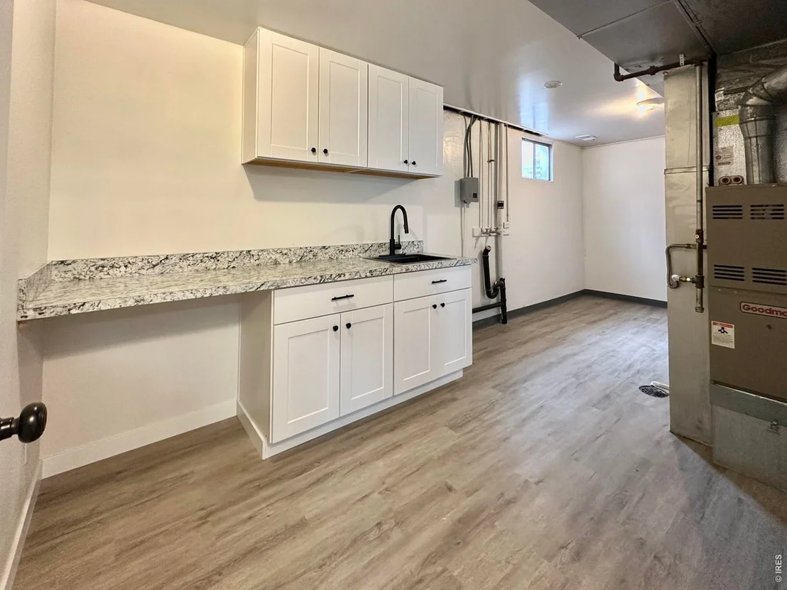 Photo of 423 2nd St
