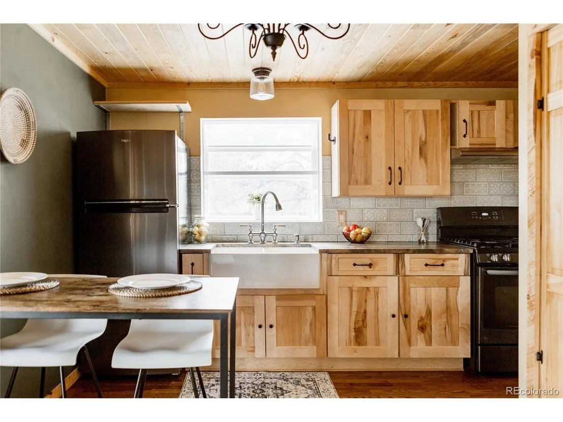 Photo of 297 Circle Dr