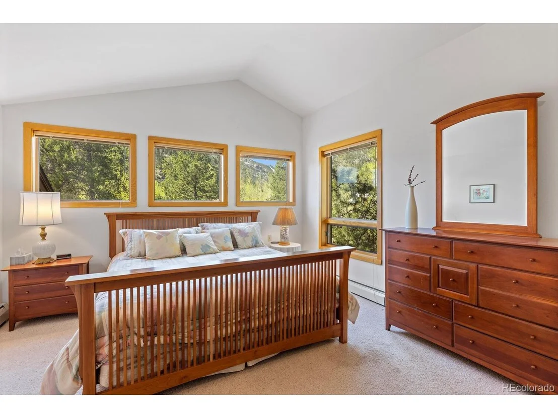 Photo of 154 Alpine Dr