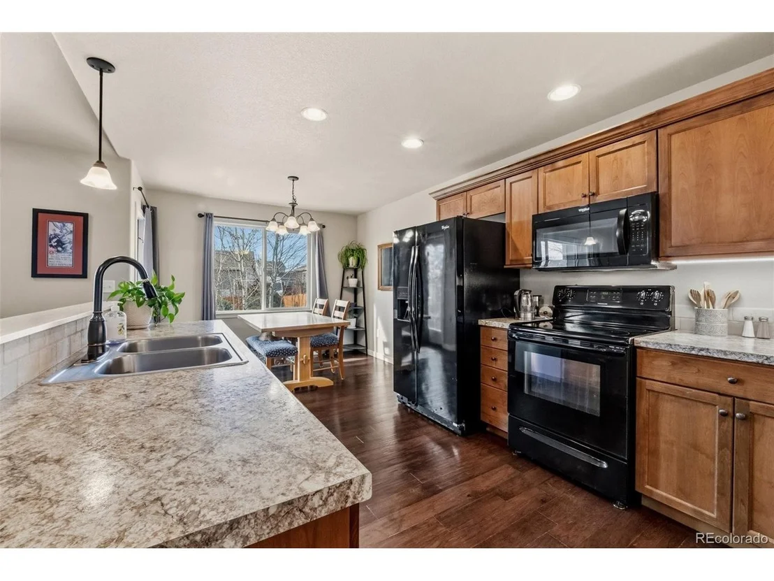 Photo of 102 11th Ave