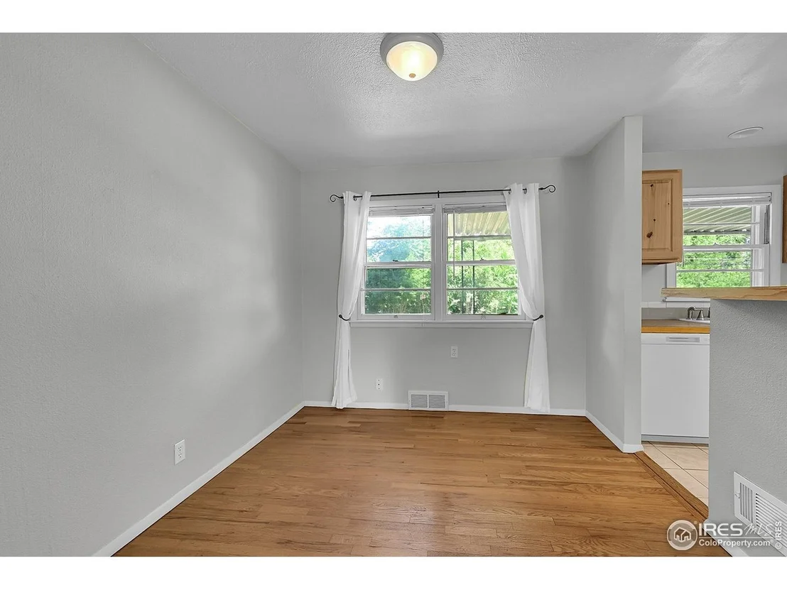 Photo of 2416 15th Ave