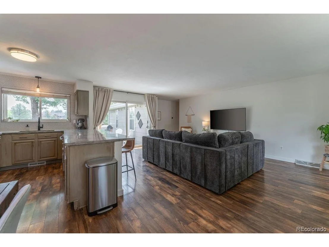Photo of 6588 Zang Cir