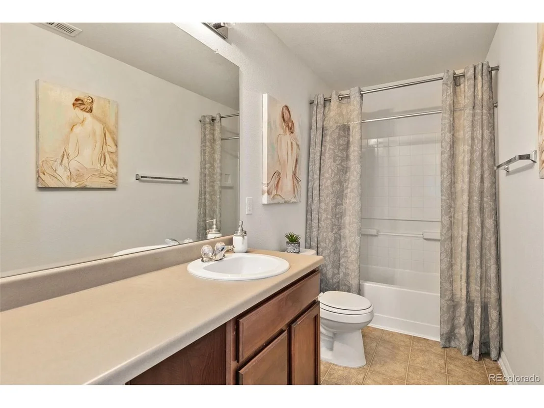 Photo of 875 Lonewolf Cir