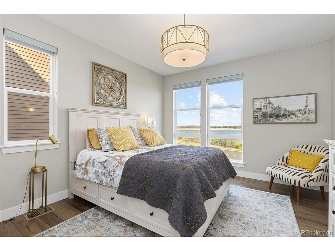 Photo of 2633 Channel Dr