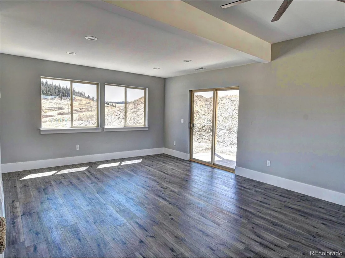 Photo of 2339 Arrowhead Dr