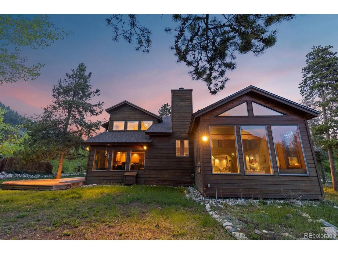 Photo of 154 Alpine Dr