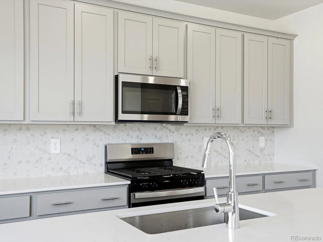 Photo of 4621 Sunsplash Way