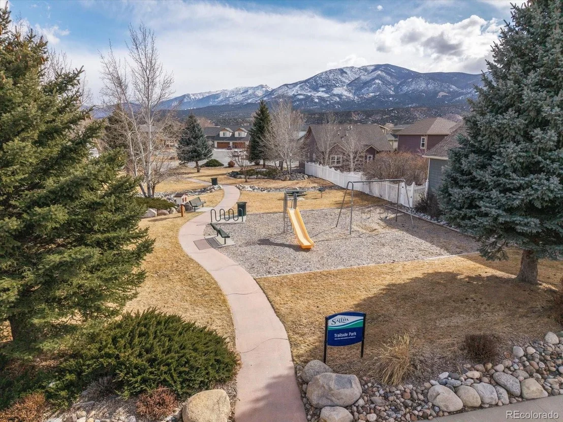 Photo of 39 Trailside Cir