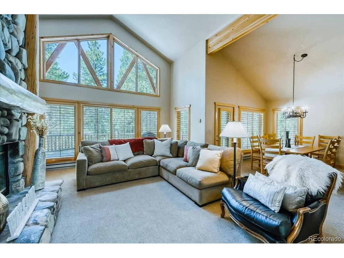 Photo of 99 Primrose Ln