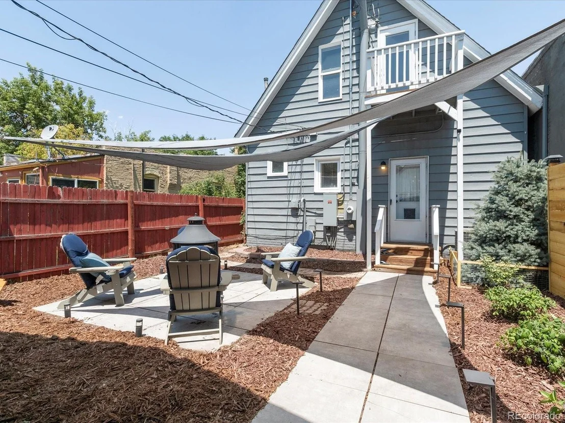 Photo of 176 W Maple Ave