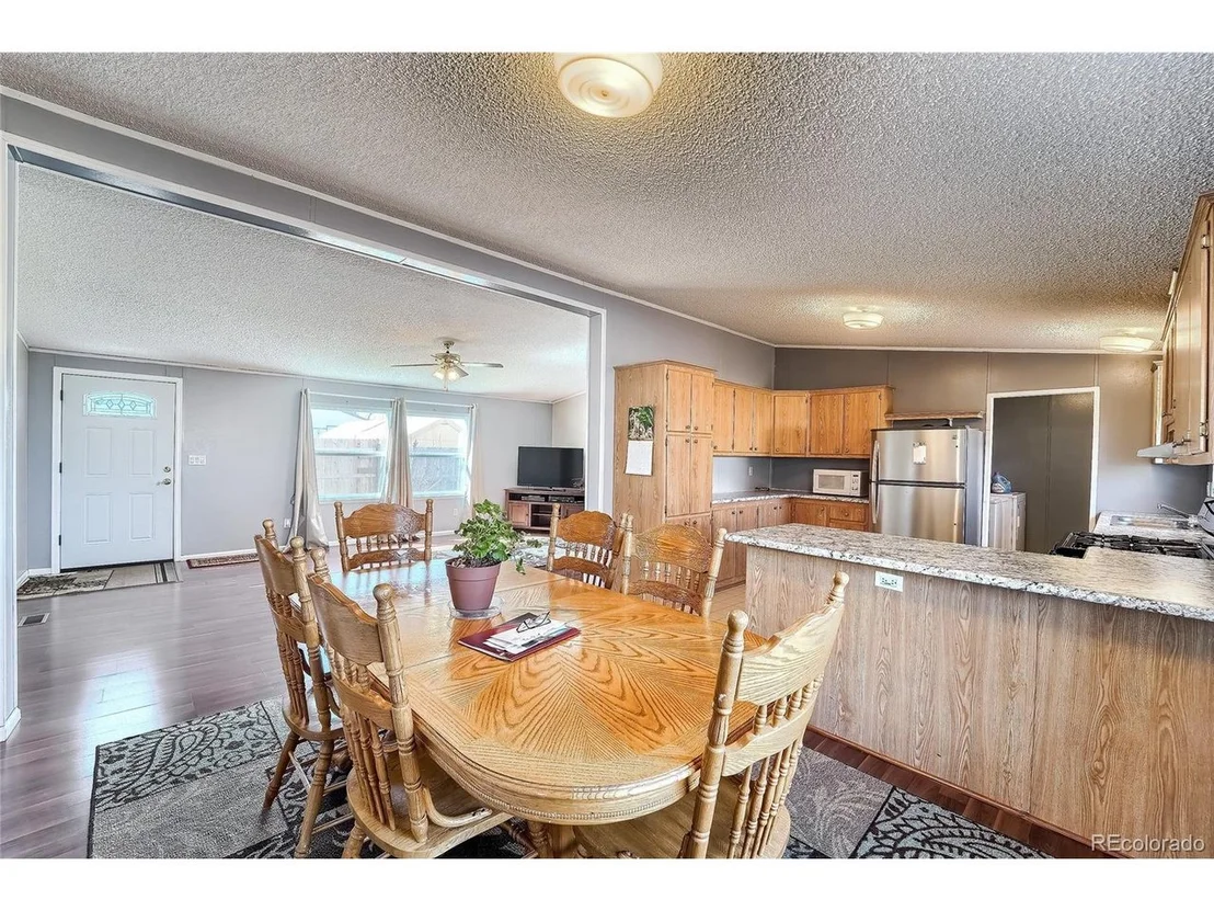 Photo of 215 Elm St