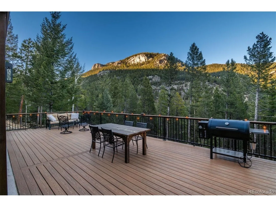 Photo of 212 Juniper Ln