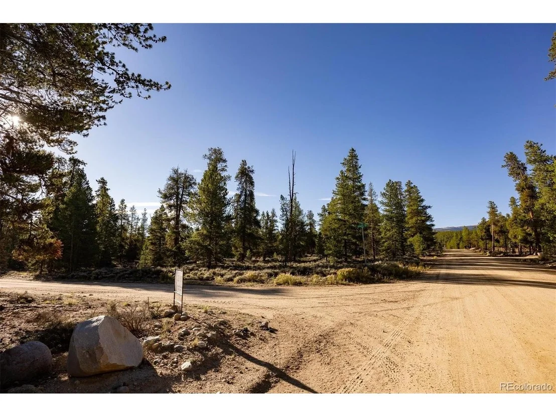 Photo of 454 Spruce Dr