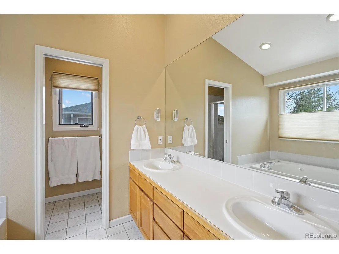 Photo of 2303 Vineyard Pl