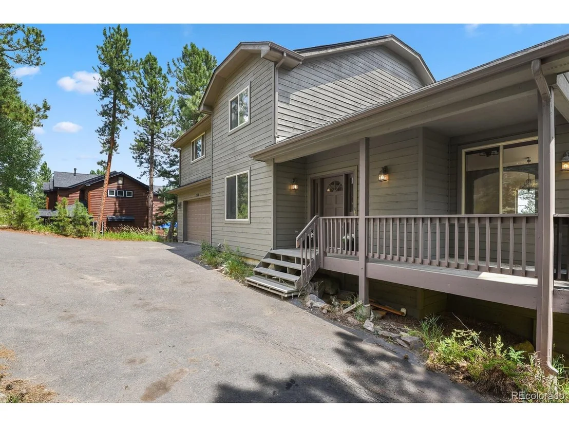 Photo of 3118 Moonshadow Ln