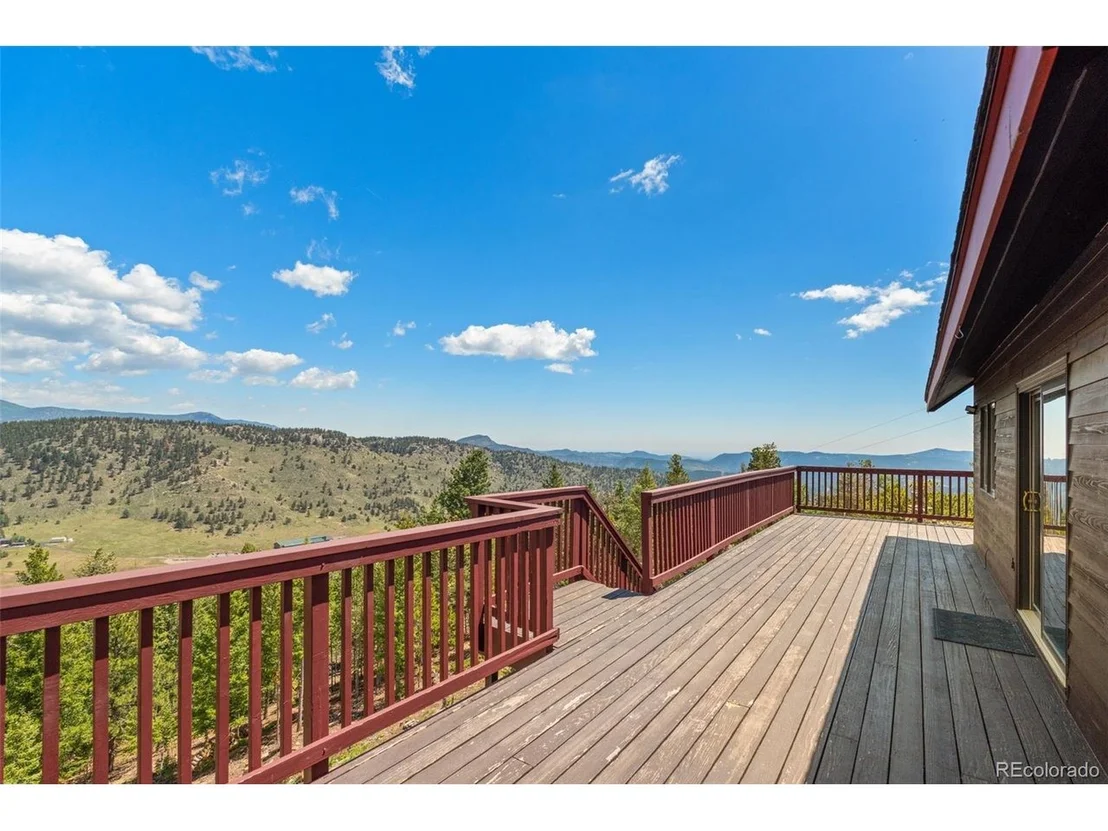Photo of 848 Aspen Dr
