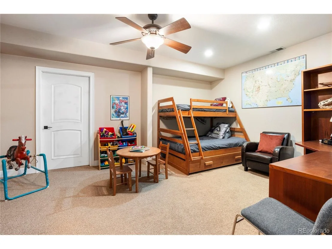 Photo of 7723 Devinney Ct