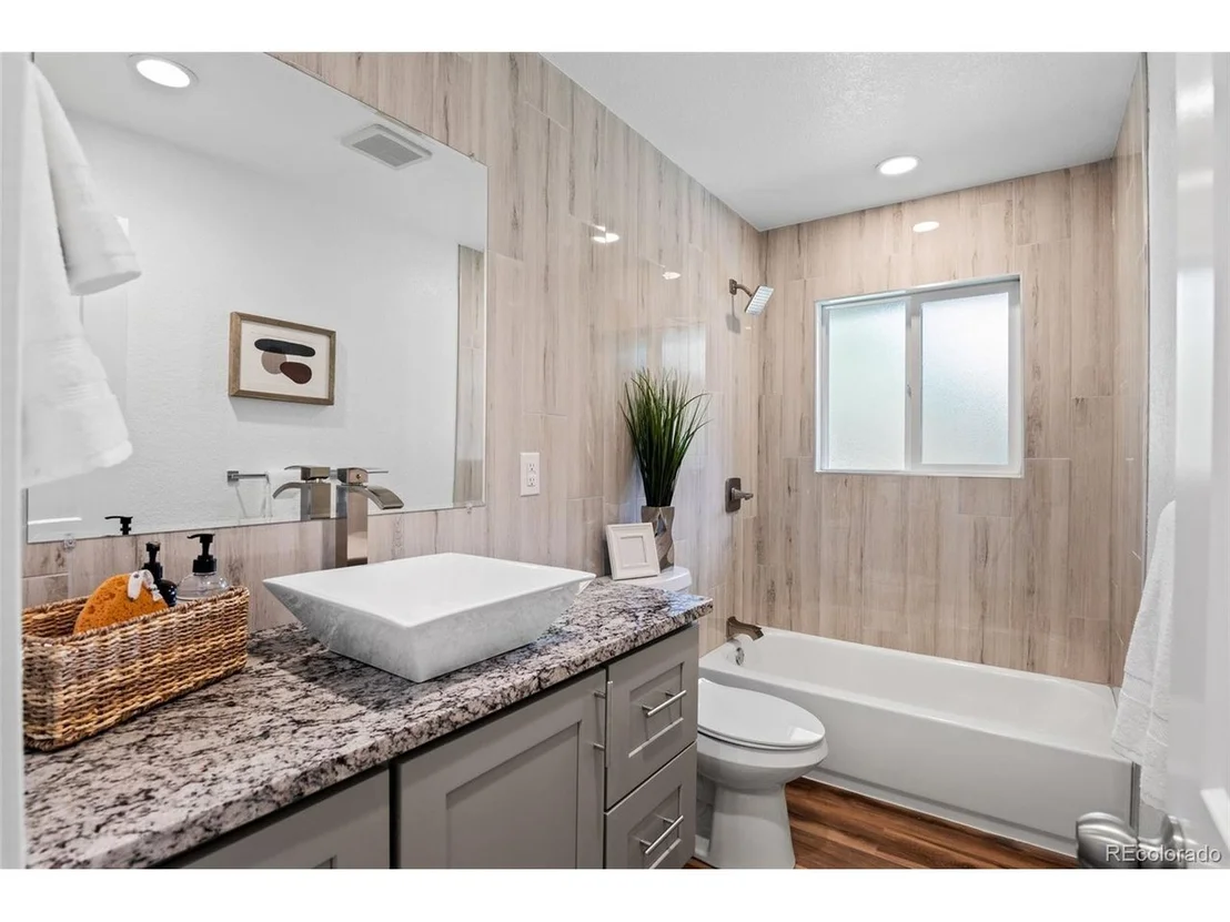 Photo of 2225 Floral Dr