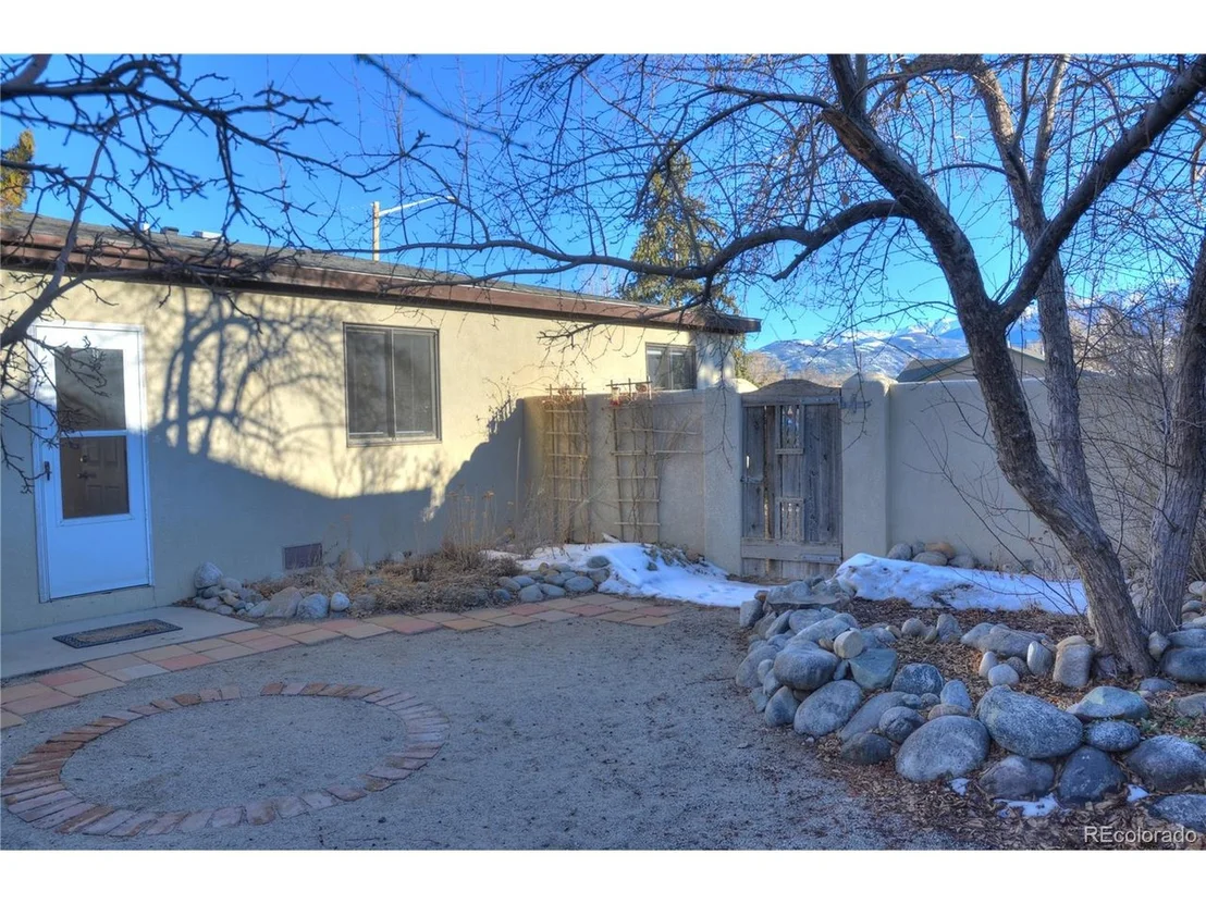 Photo of 634 Park Ave