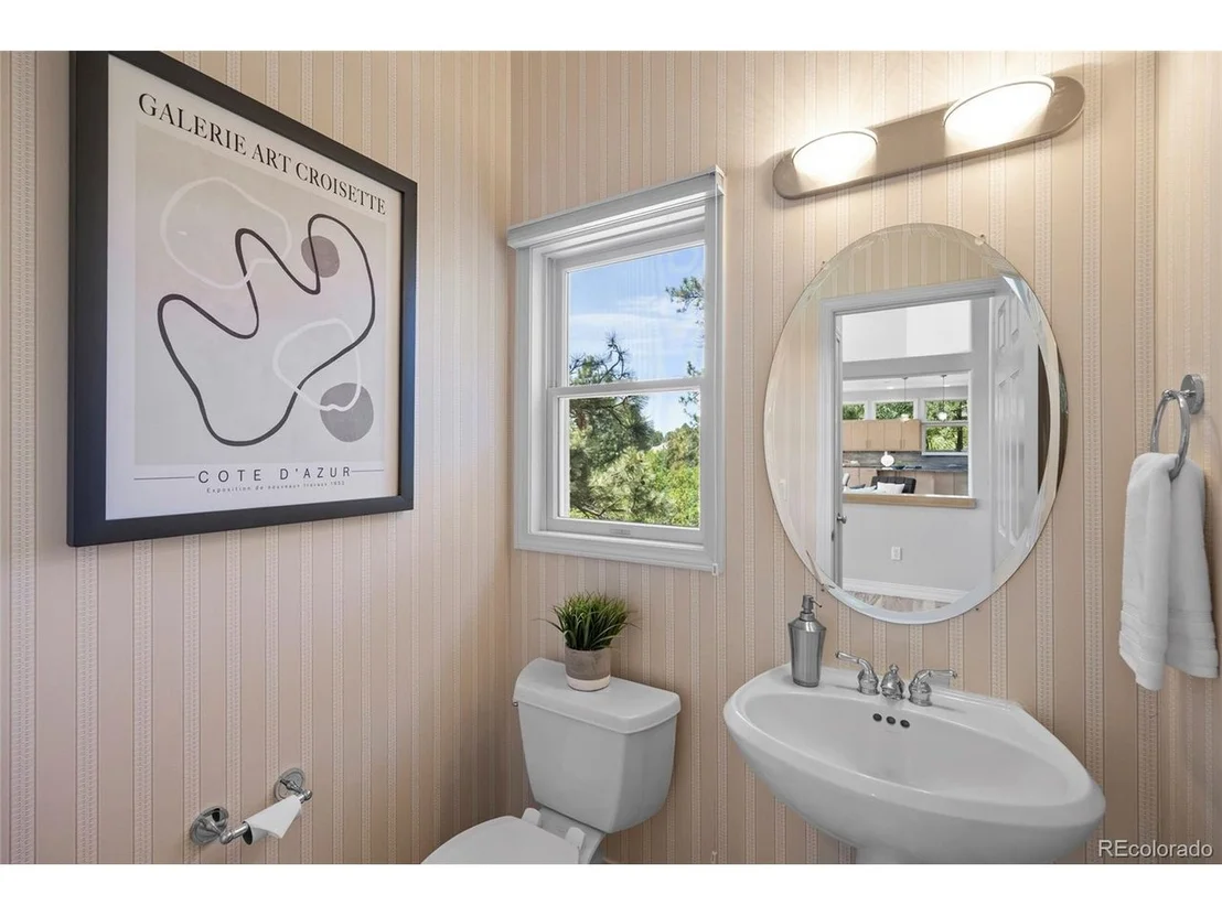 Photo of 7018 Forest Ridge Cir