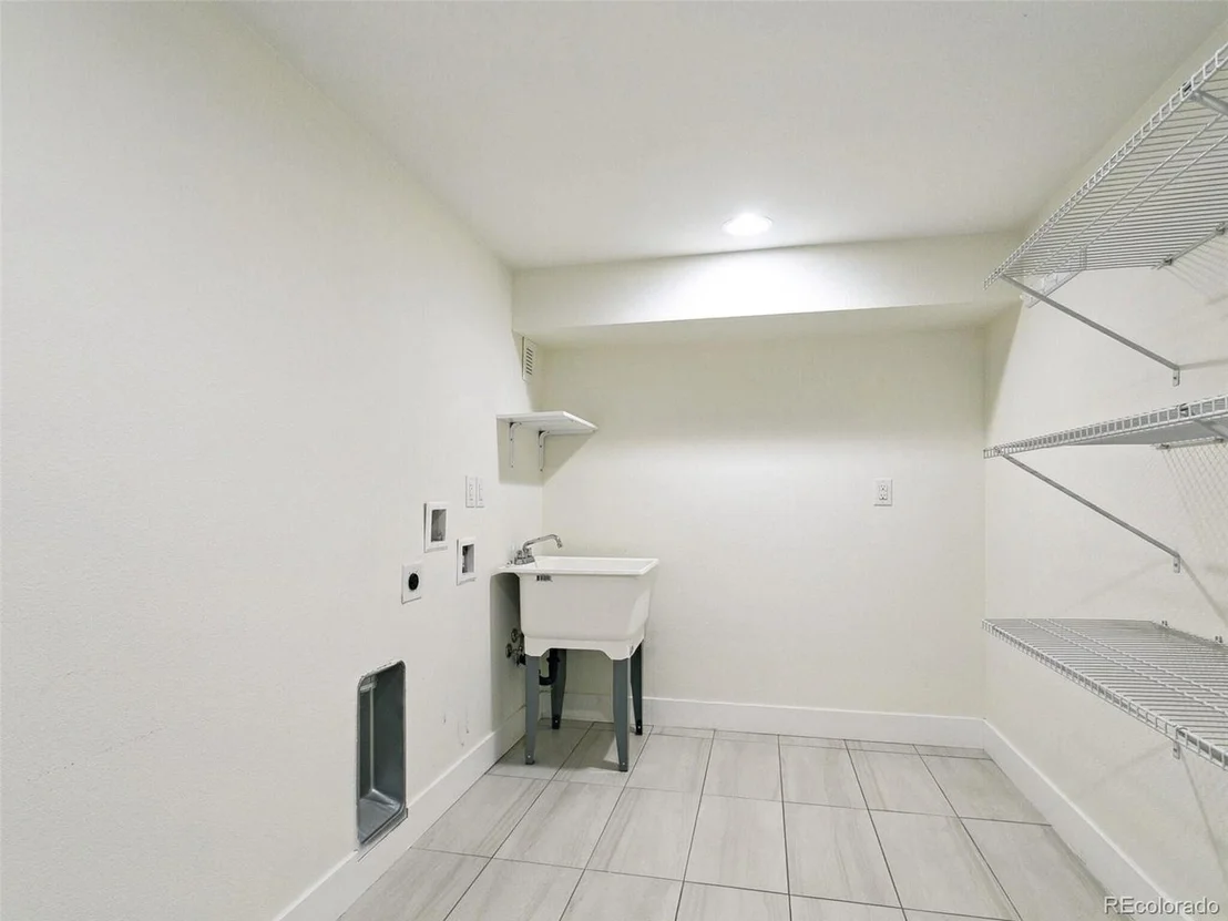 Photo of 207 Iowa Dr